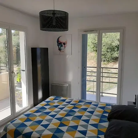 Appartement Appart Terrasse Ensoleillé 15 Mn Centre Nice Et Monaco